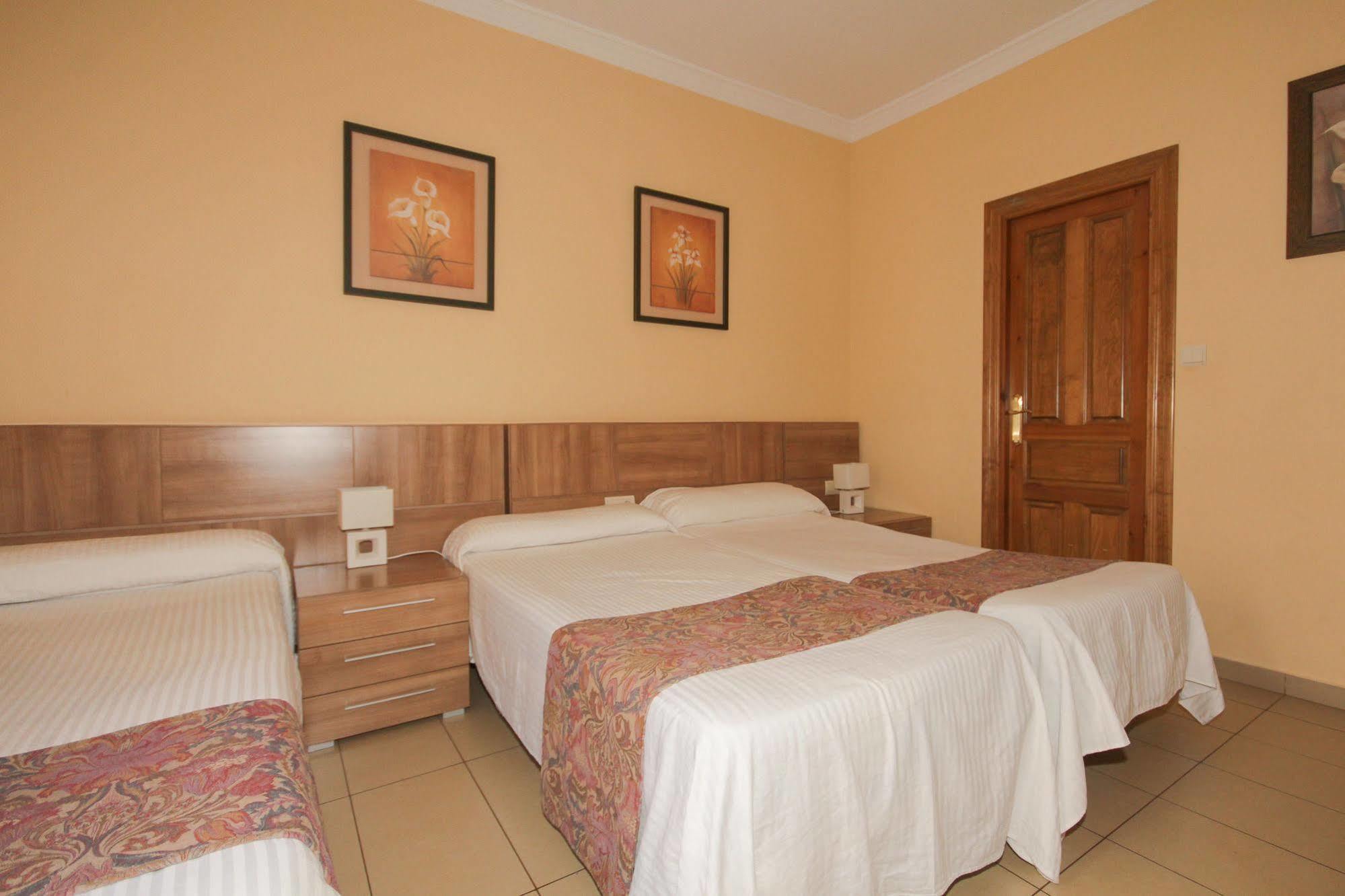 Hostal Costa Azul Grenade Extérieur photo