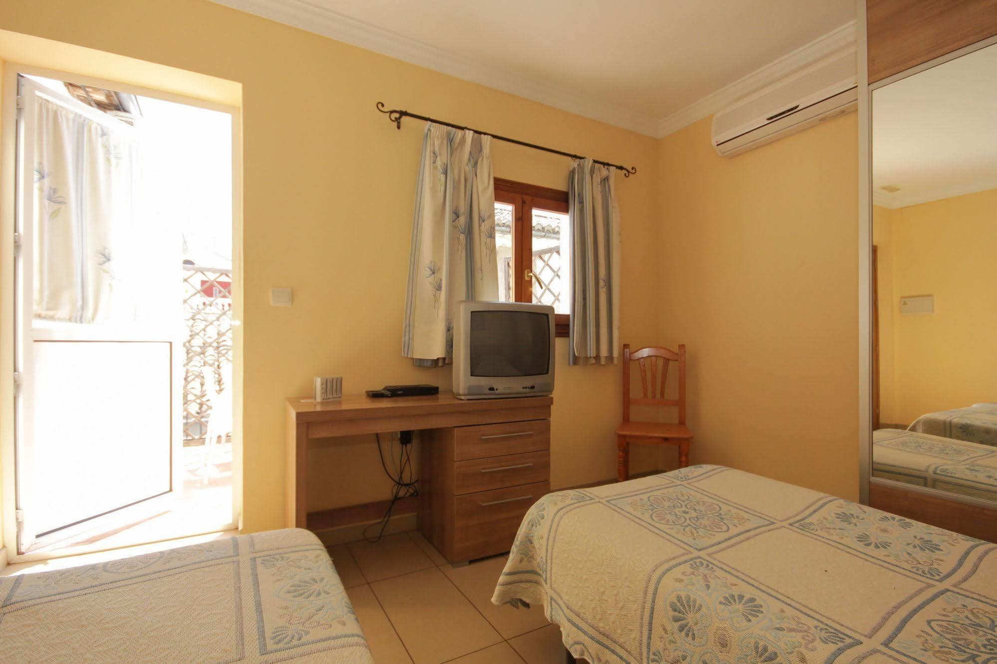 Hostal Costa Azul Grenade Extérieur photo